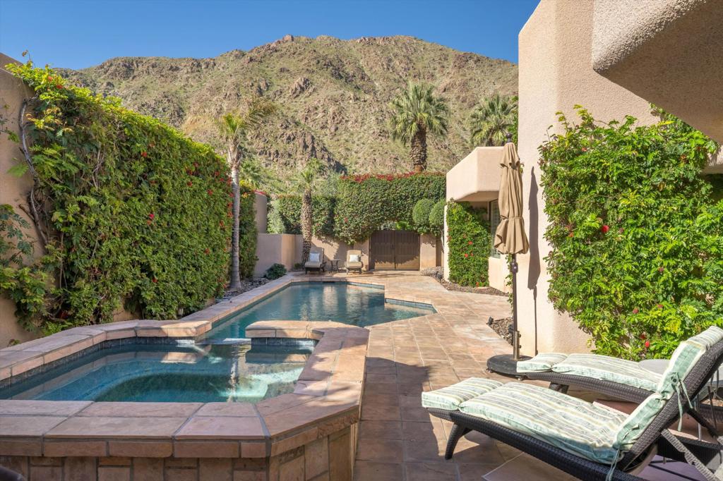 76895 Avenida Fernando