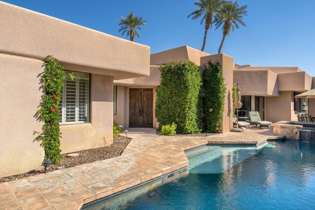 76895 Avenida Fernando