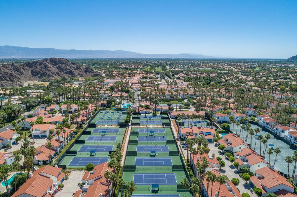 76895 Avenida Fernando