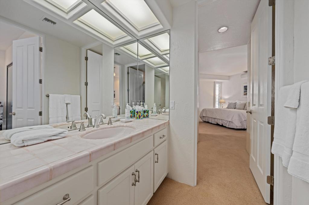 76895 Avenida Fernando