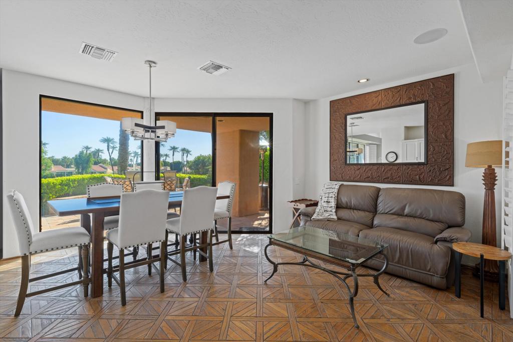 76895 Avenida Fernando