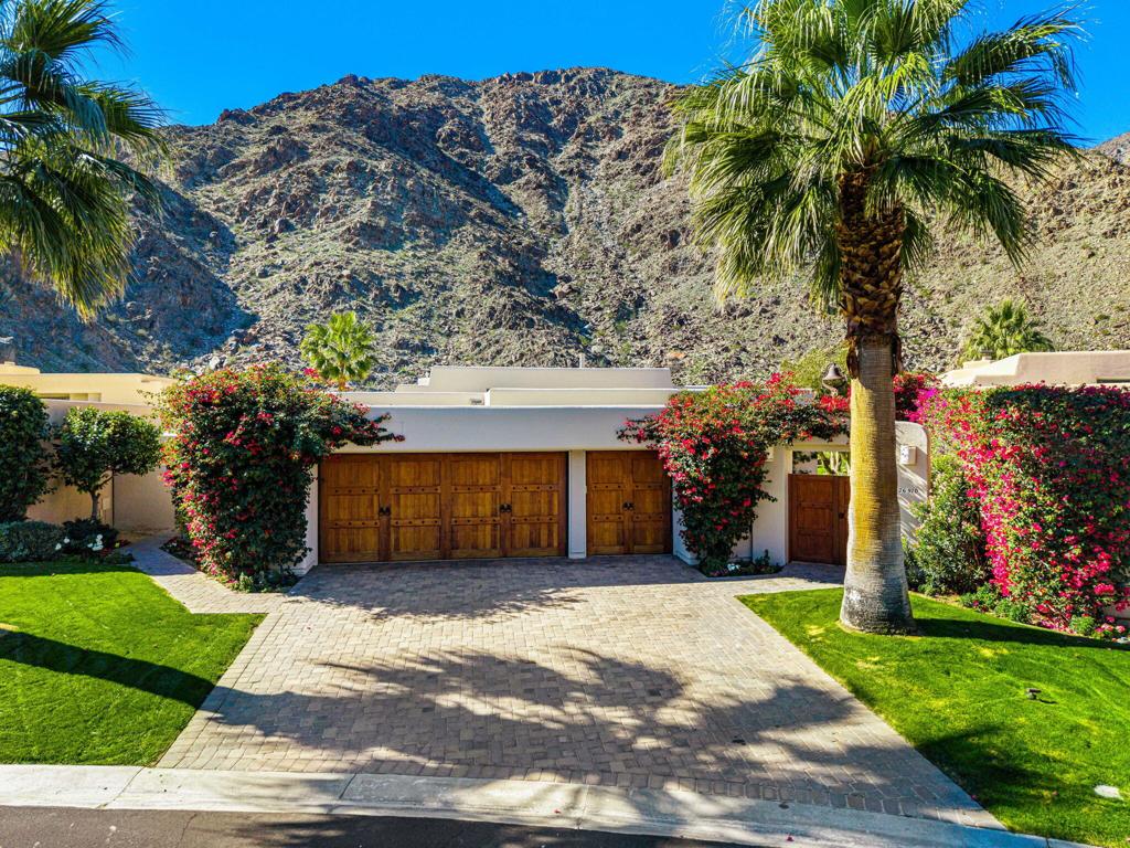 76970 Avenida Fernando