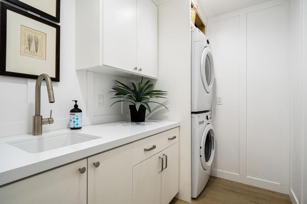 76970 Avenida Fernando