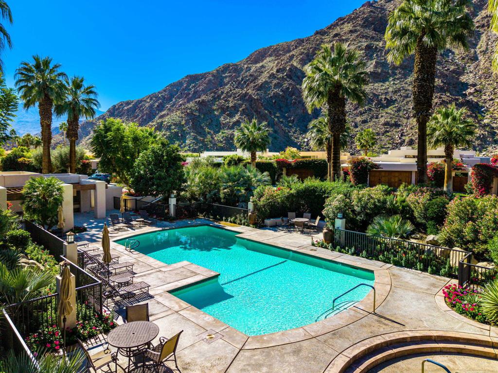 76970 Avenida Fernando