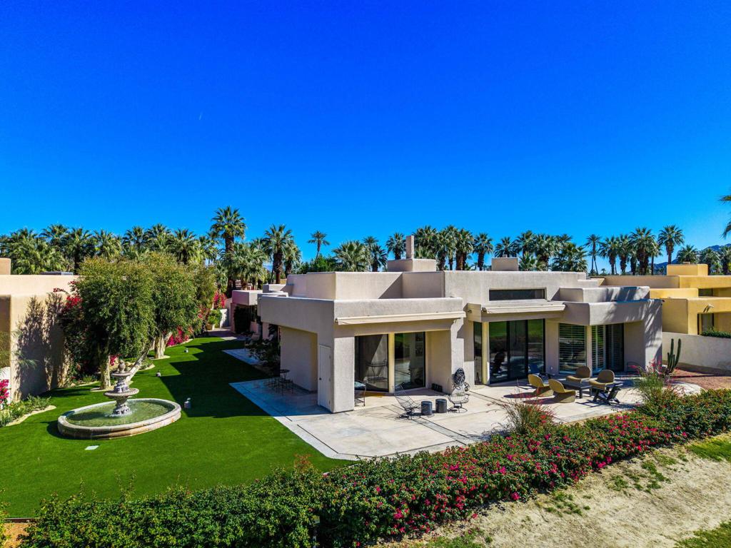 76970 Avenida Fernando