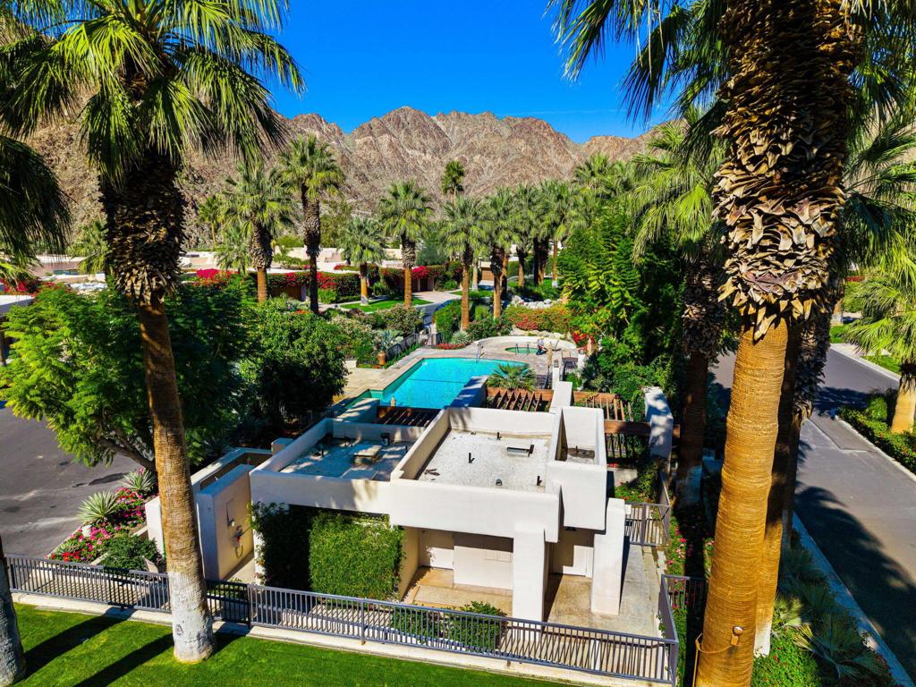 76970 Avenida Fernando