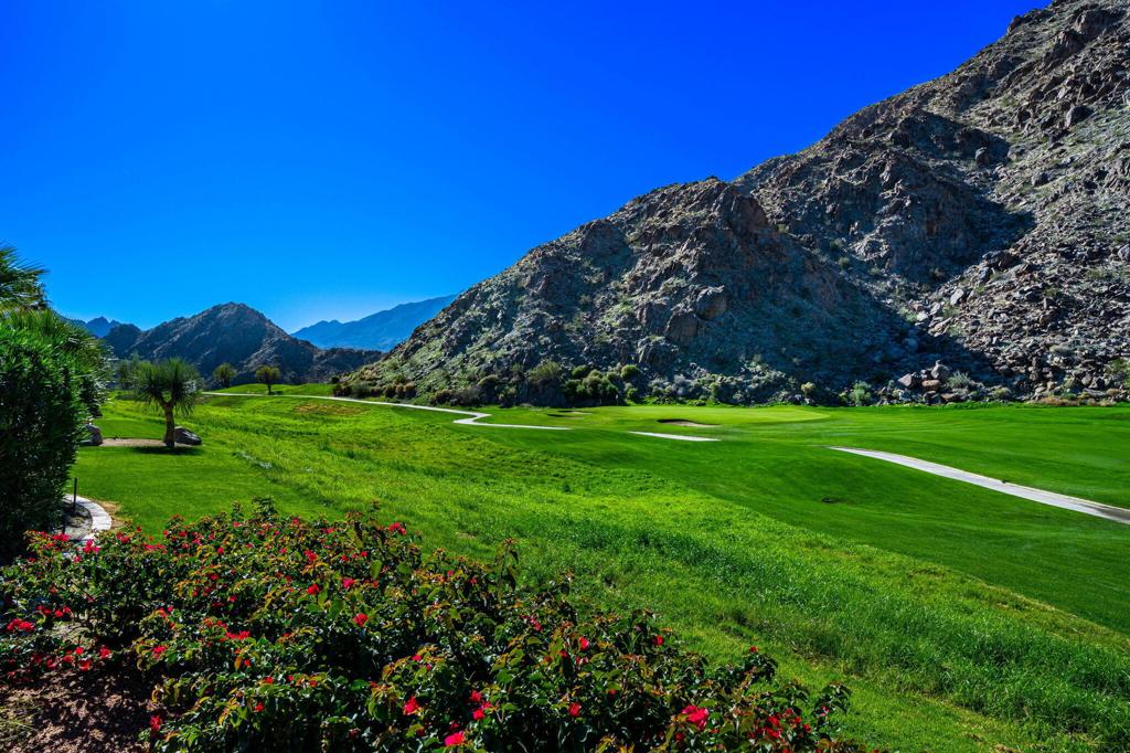 76970 Avenida Fernando