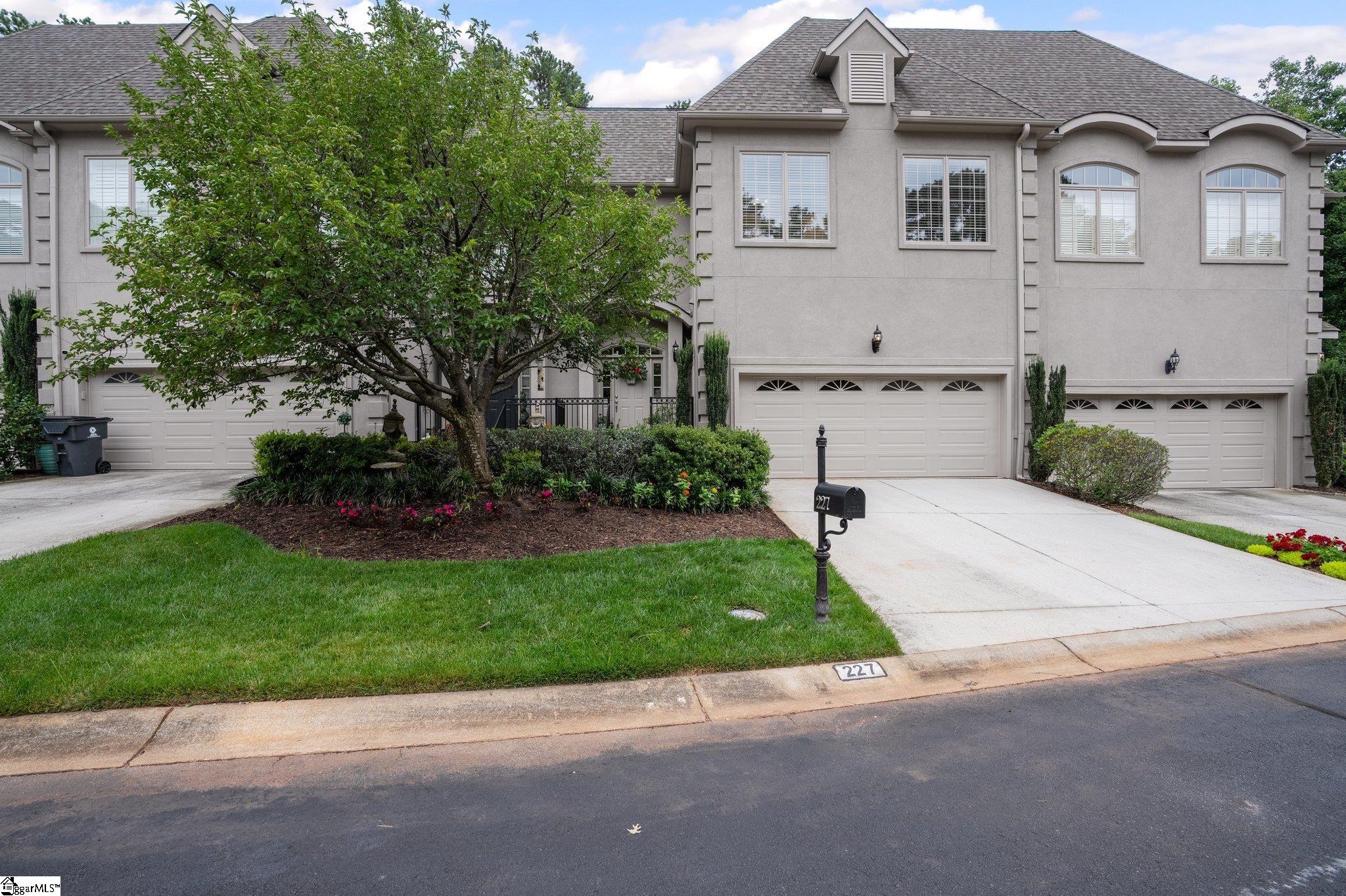 227 Castellan Drive