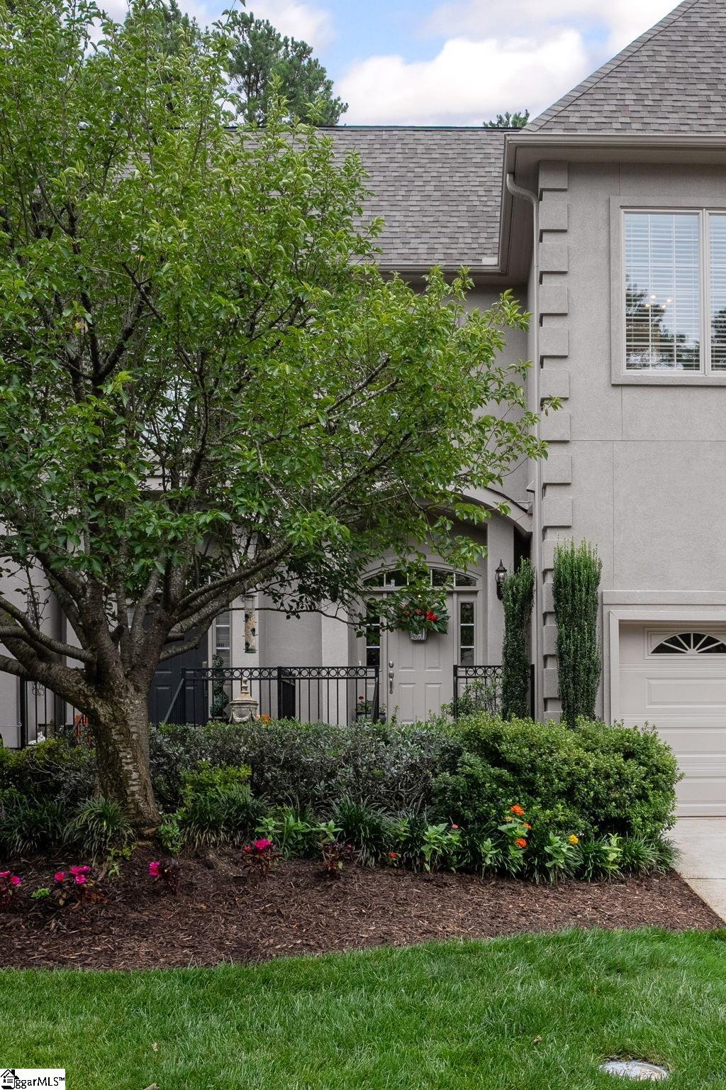 227 Castellan Drive