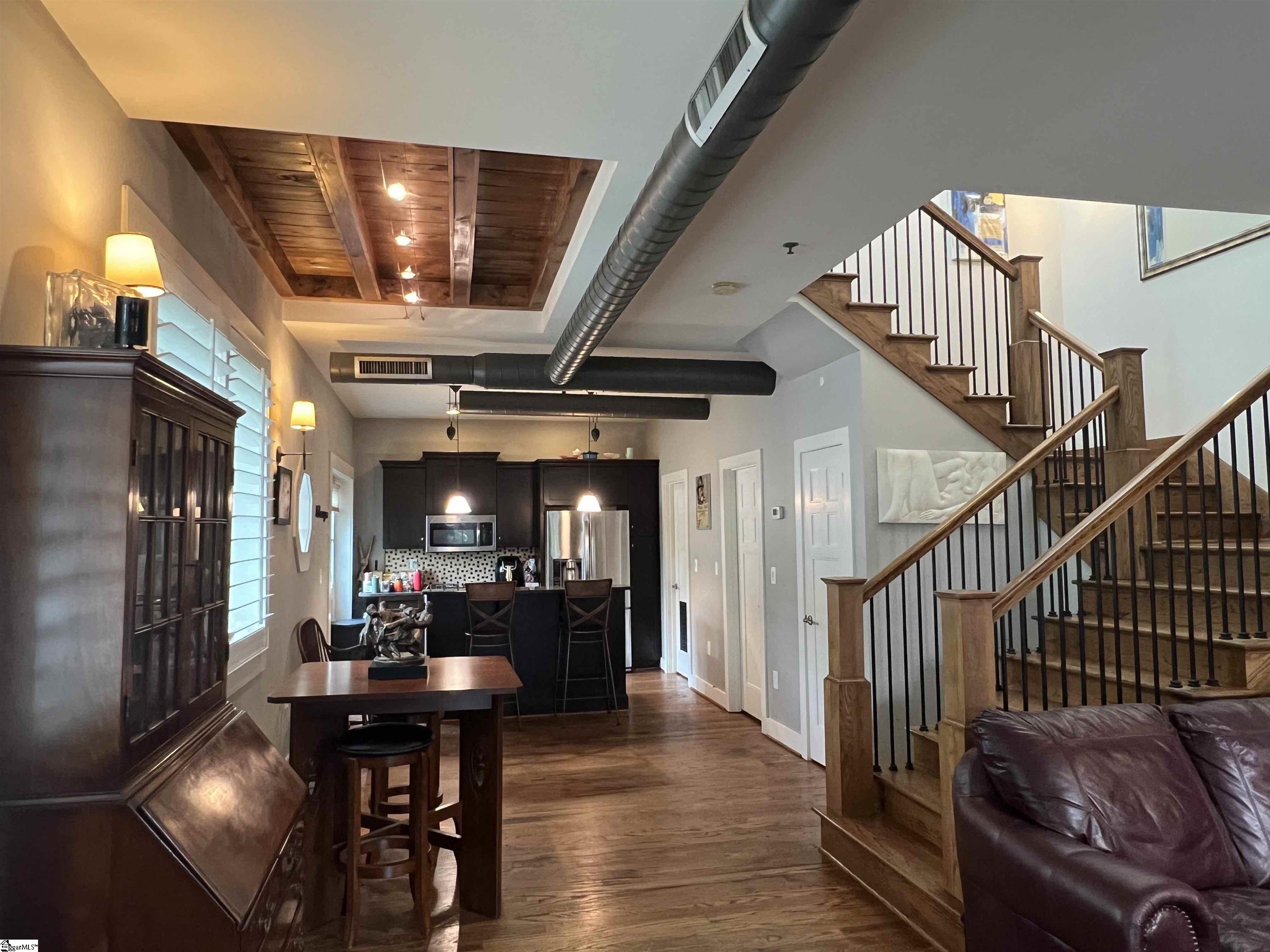 325 Hampton Avenue Unit 107 Unit: Unit #107