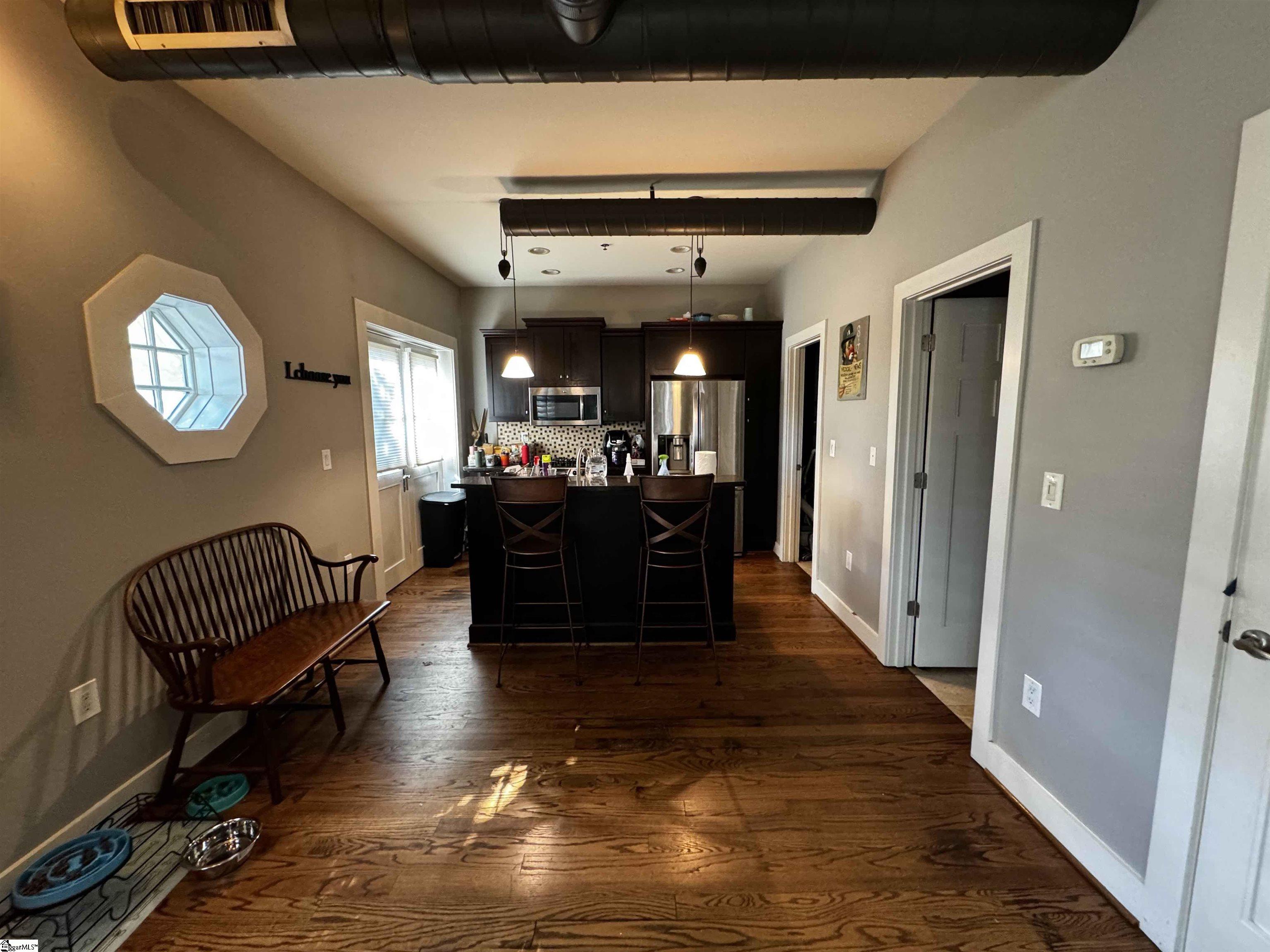 325 Hampton Avenue Unit 107 Unit: Unit #107