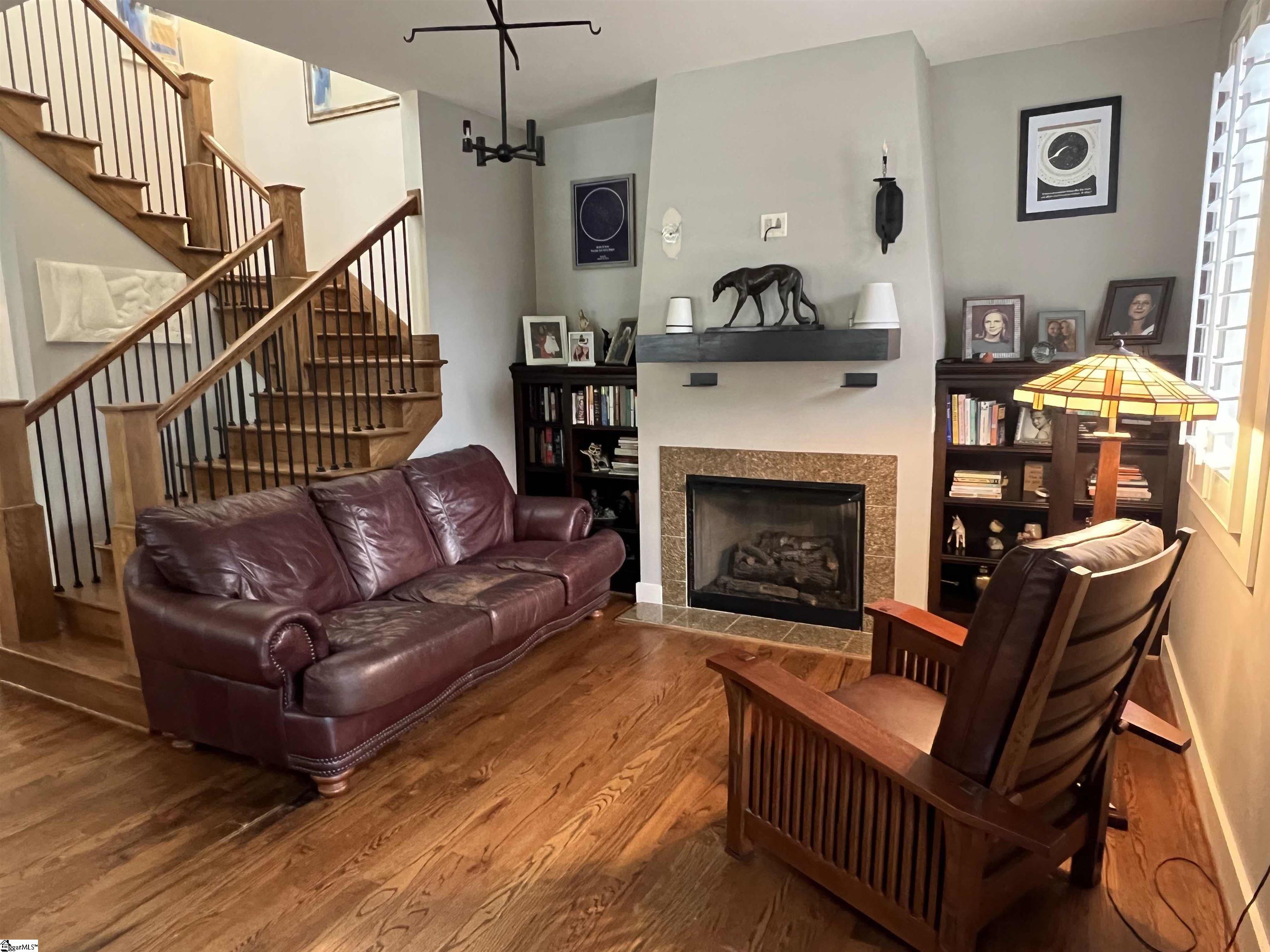 325 Hampton Avenue Unit 107 Unit: Unit #107