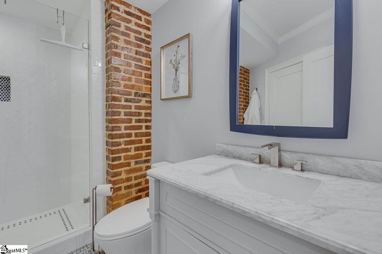 400 E Washington Street Unit 26