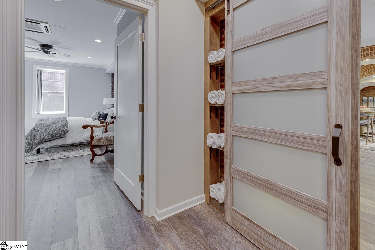 400 E Washington Street Unit 26