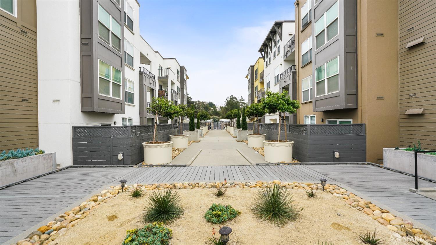 8100 Oceanview Terrace # 114