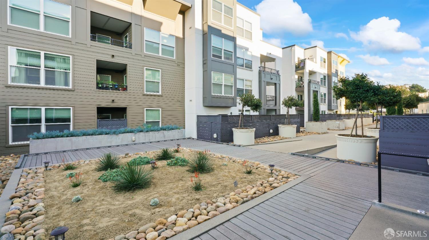 8100 Oceanview Terrace # 114