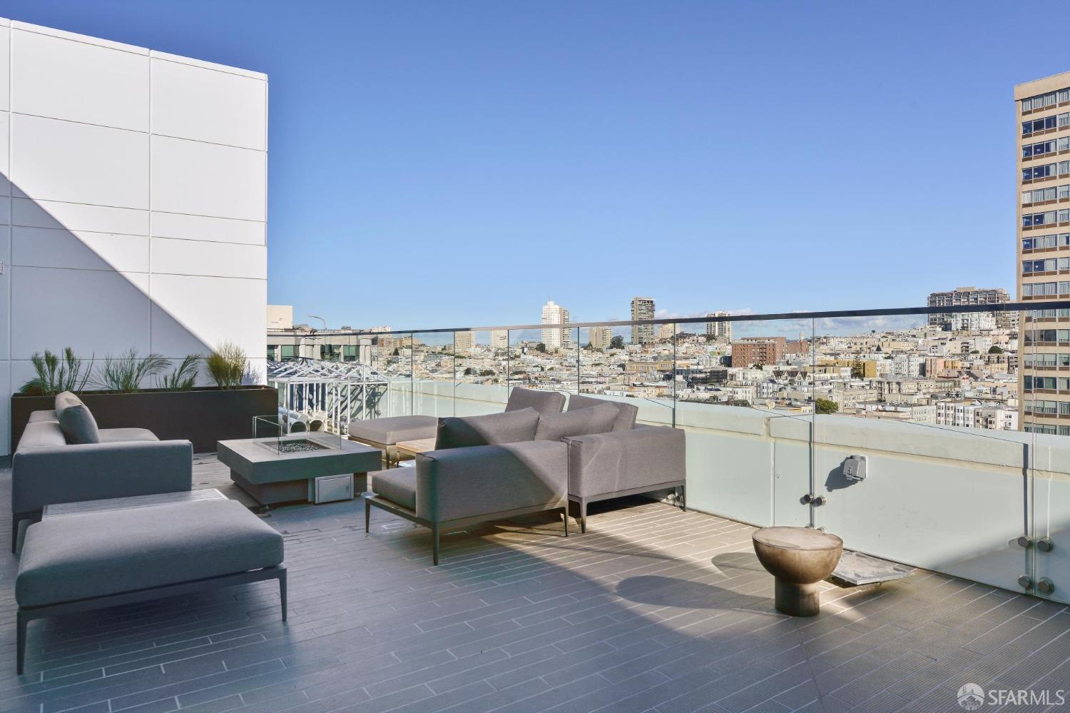 1688 Pine Street # E1209