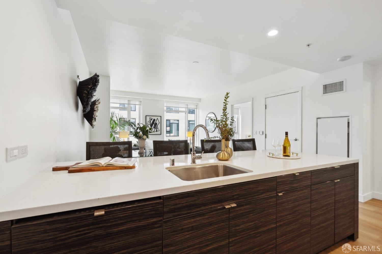 1688 Pine Street # E1209