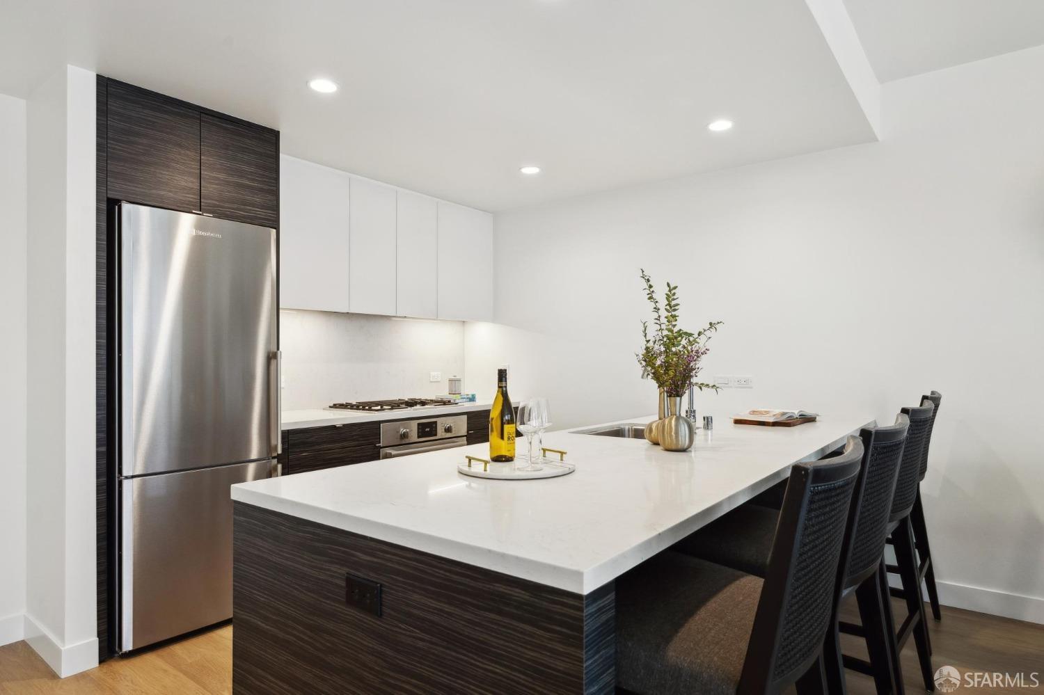 1688 Pine Street # E1209