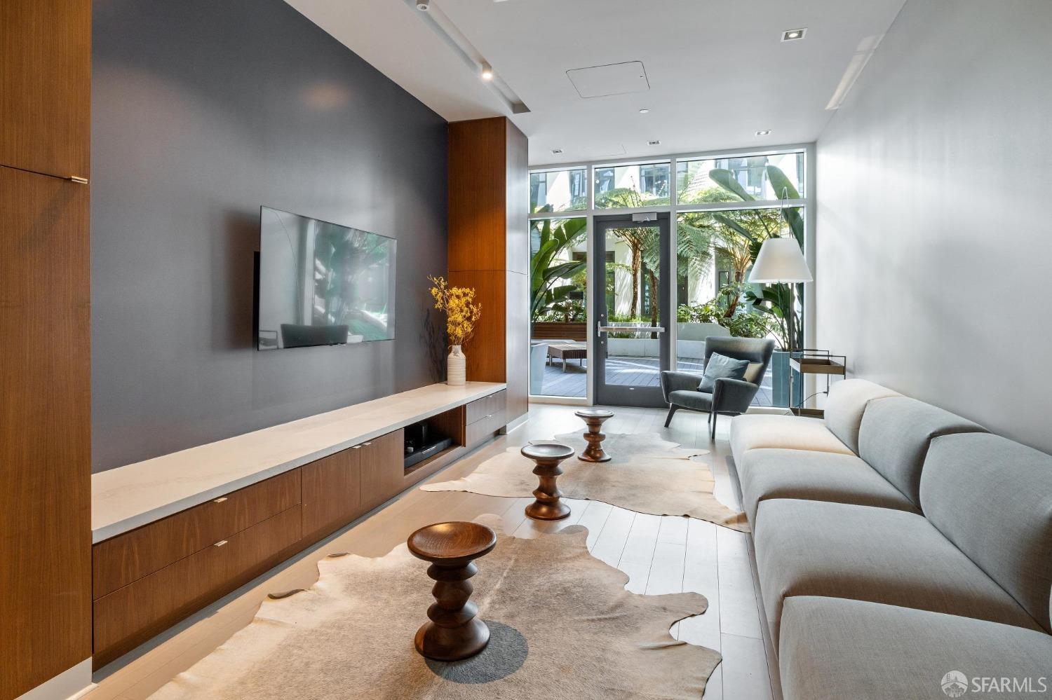 1688 Pine Street # E1209