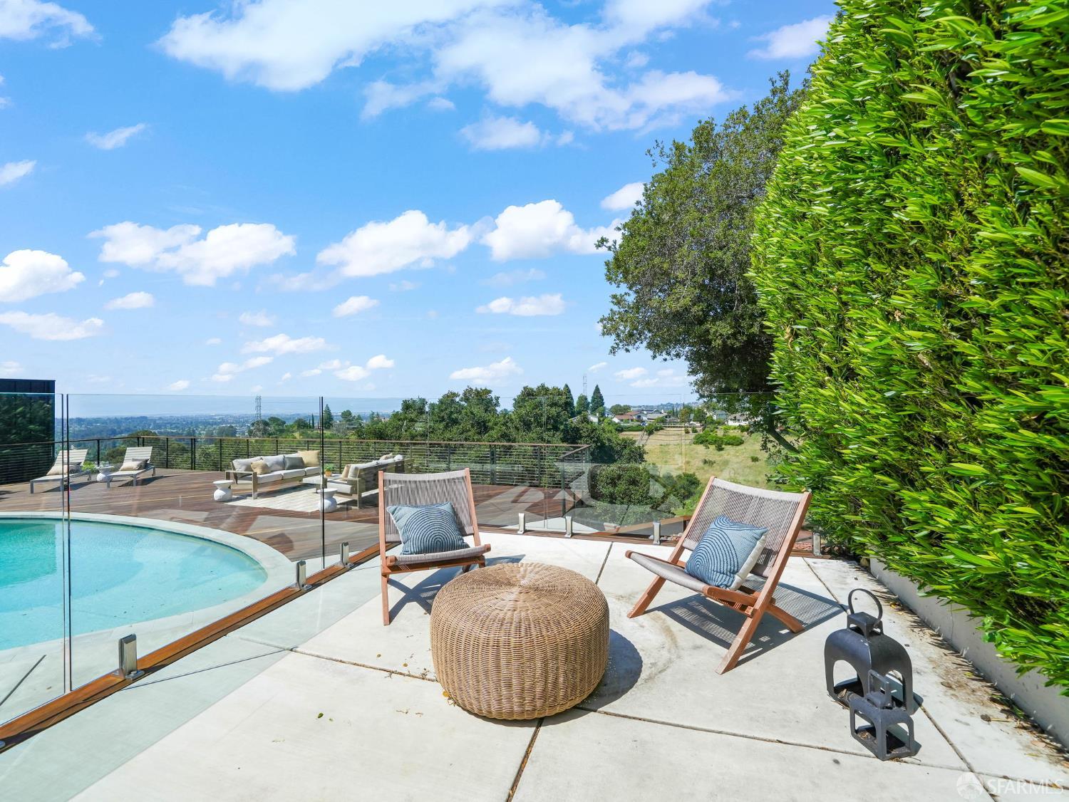 5664 Greenridge Road
