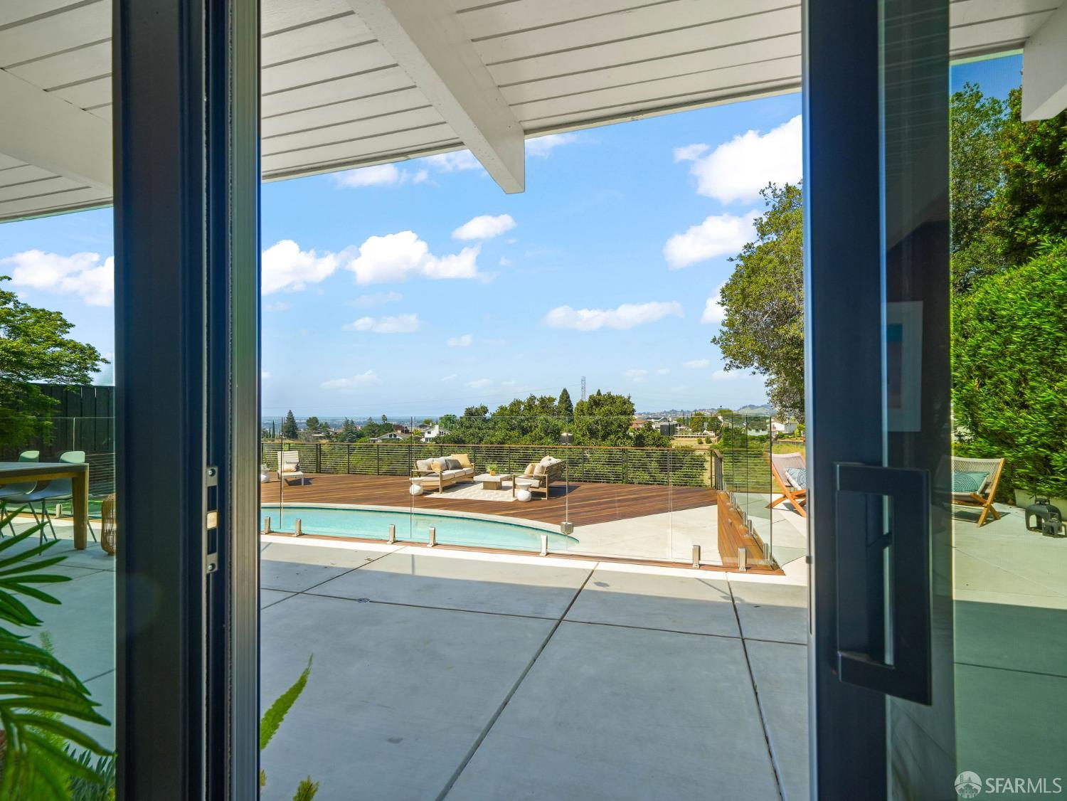 5664 Greenridge Road