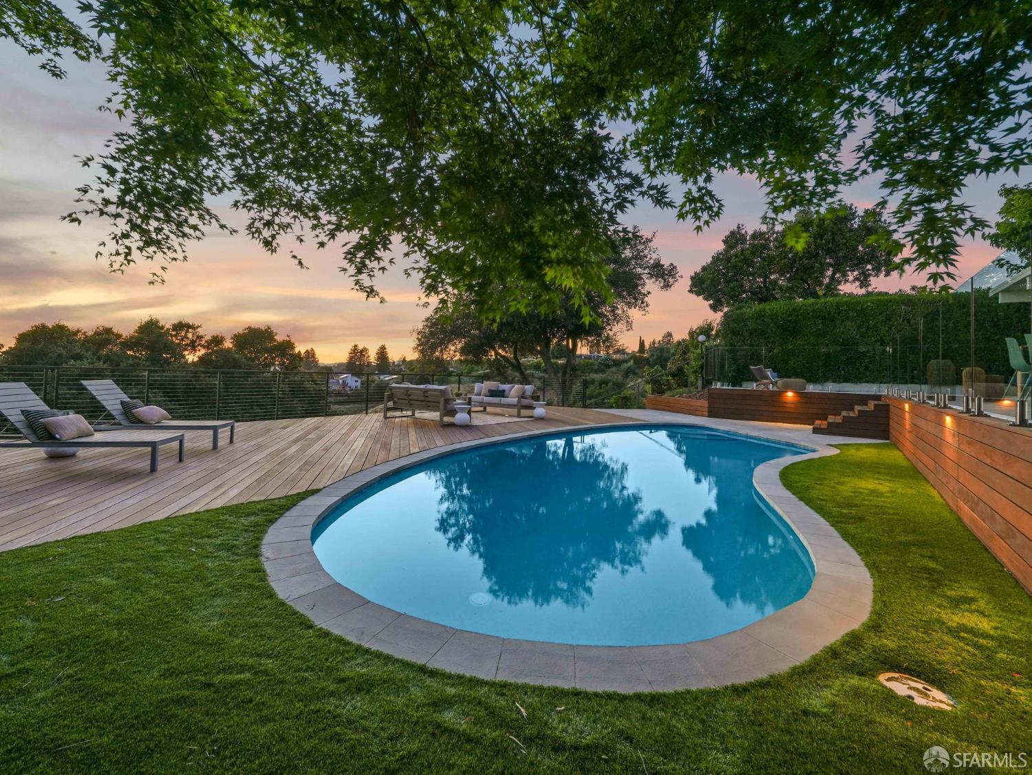 5664 Greenridge Road