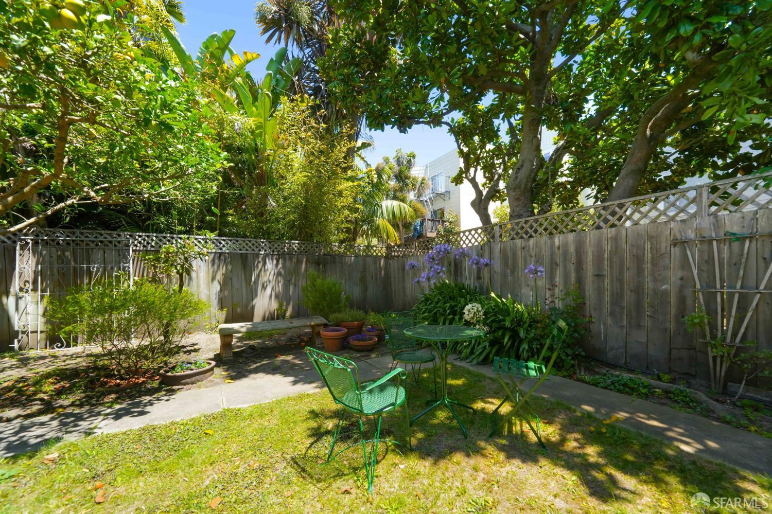 1030 Oak Street