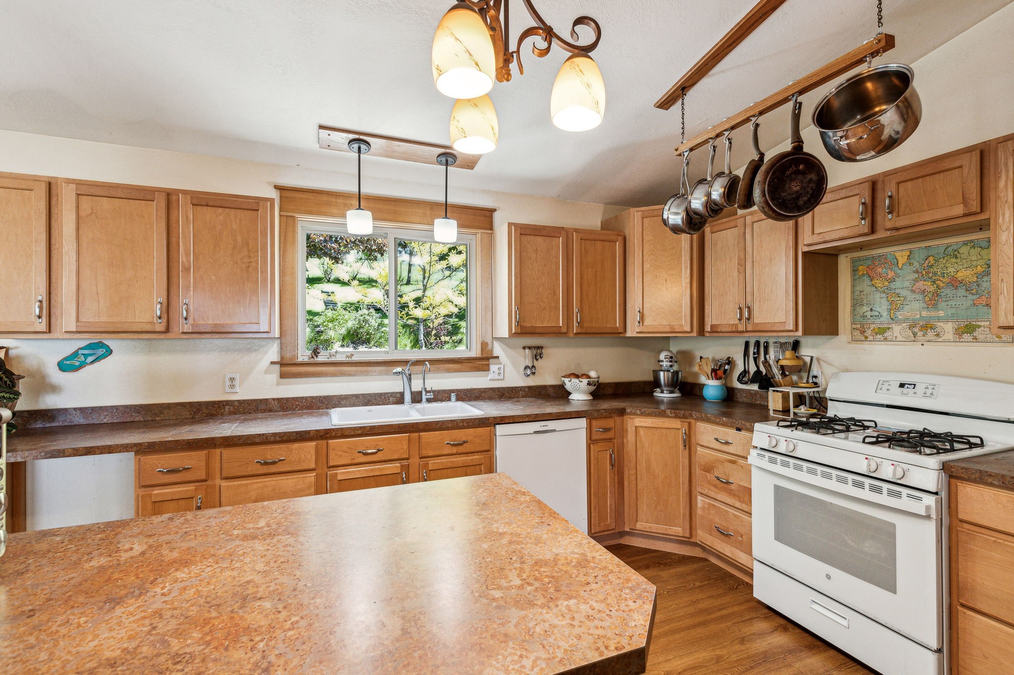 402 Westview Drive