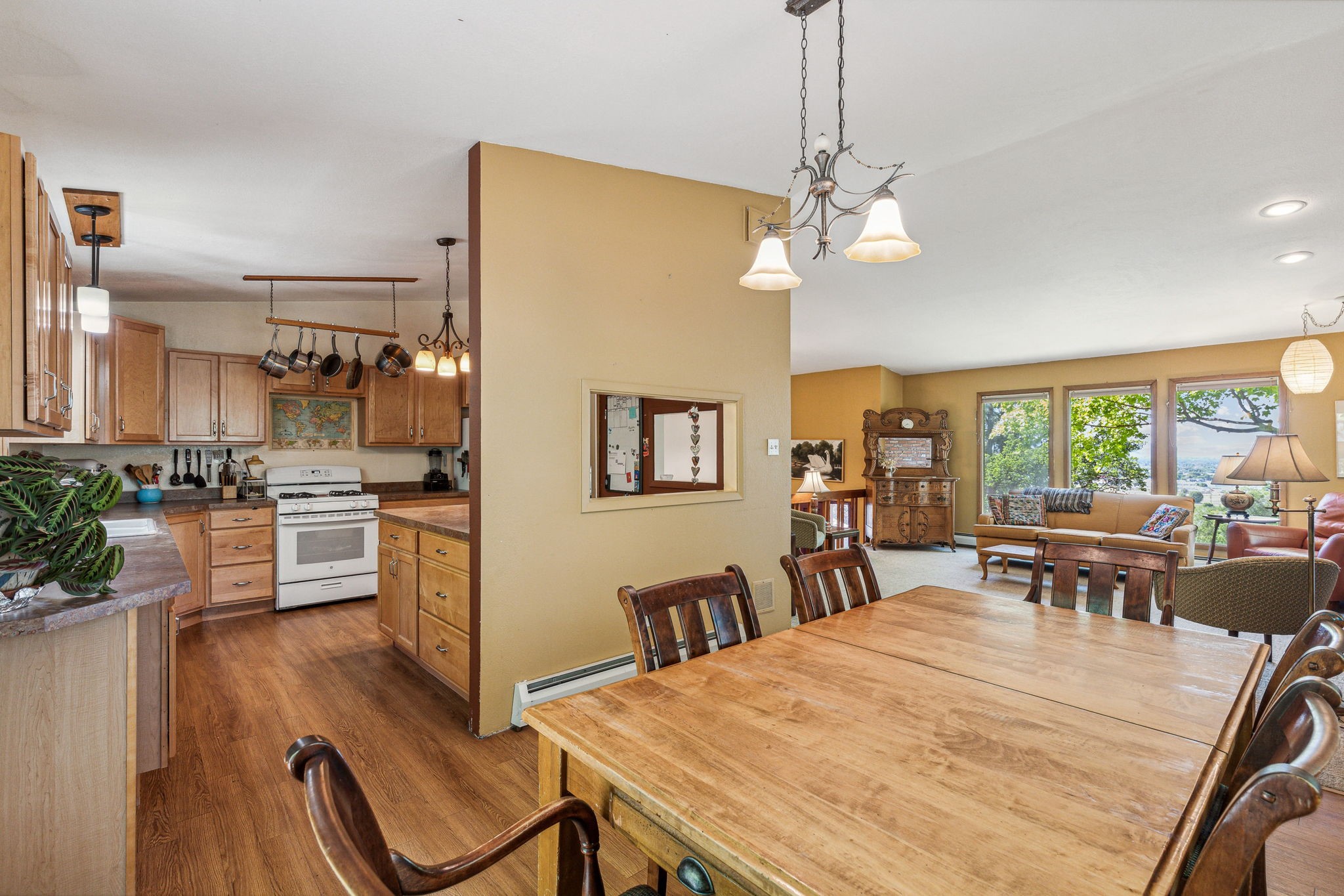 402 Westview Drive