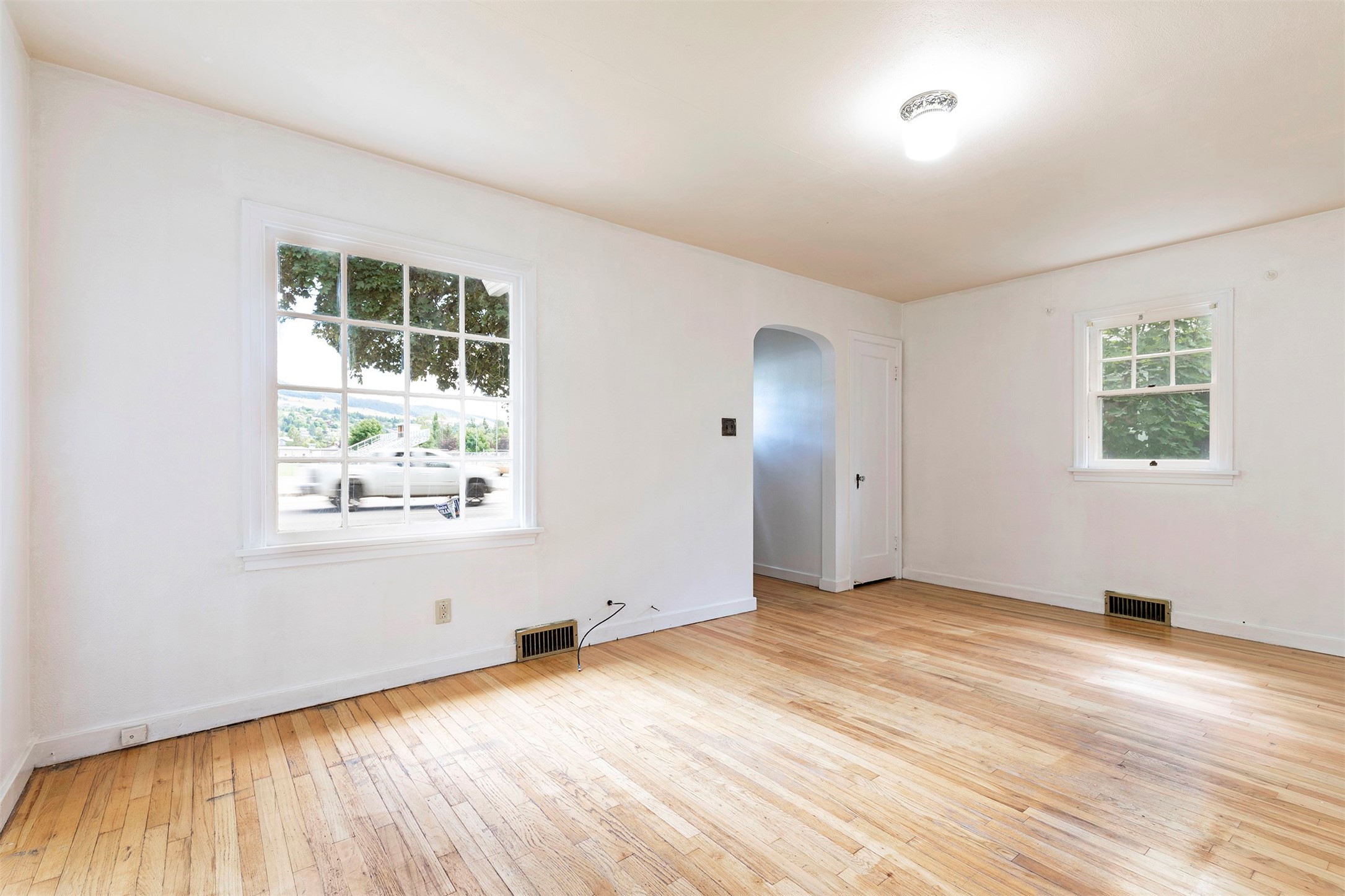 120 South Avenue E