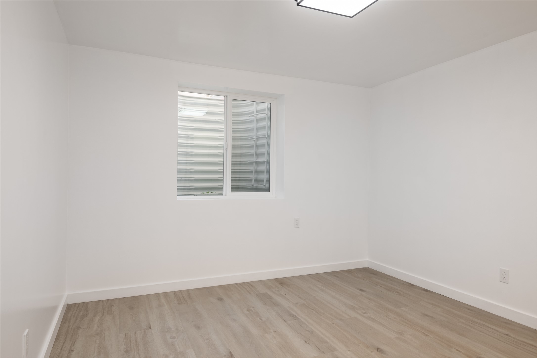 1760 Cyprus Court
