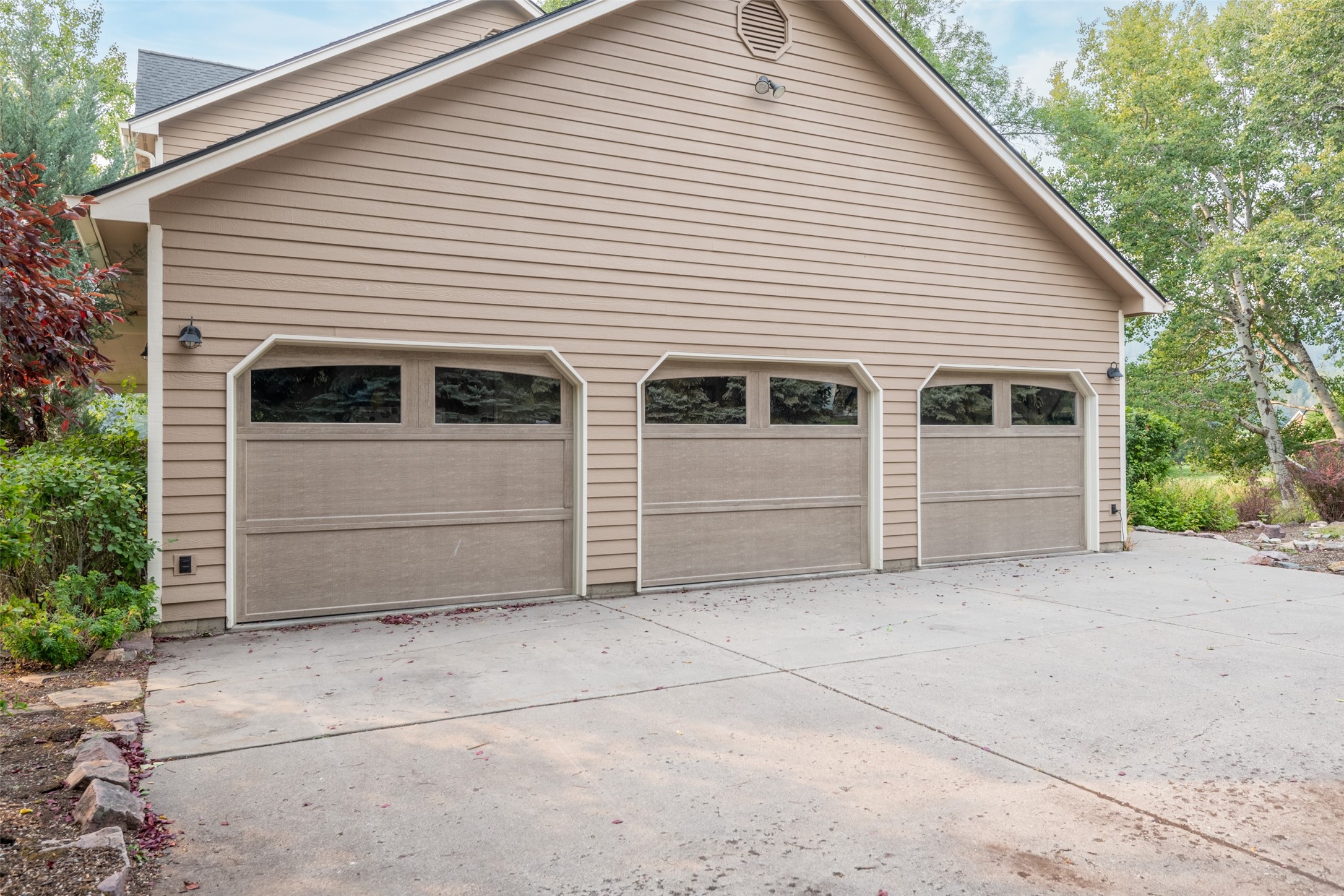 990 Rankin Road