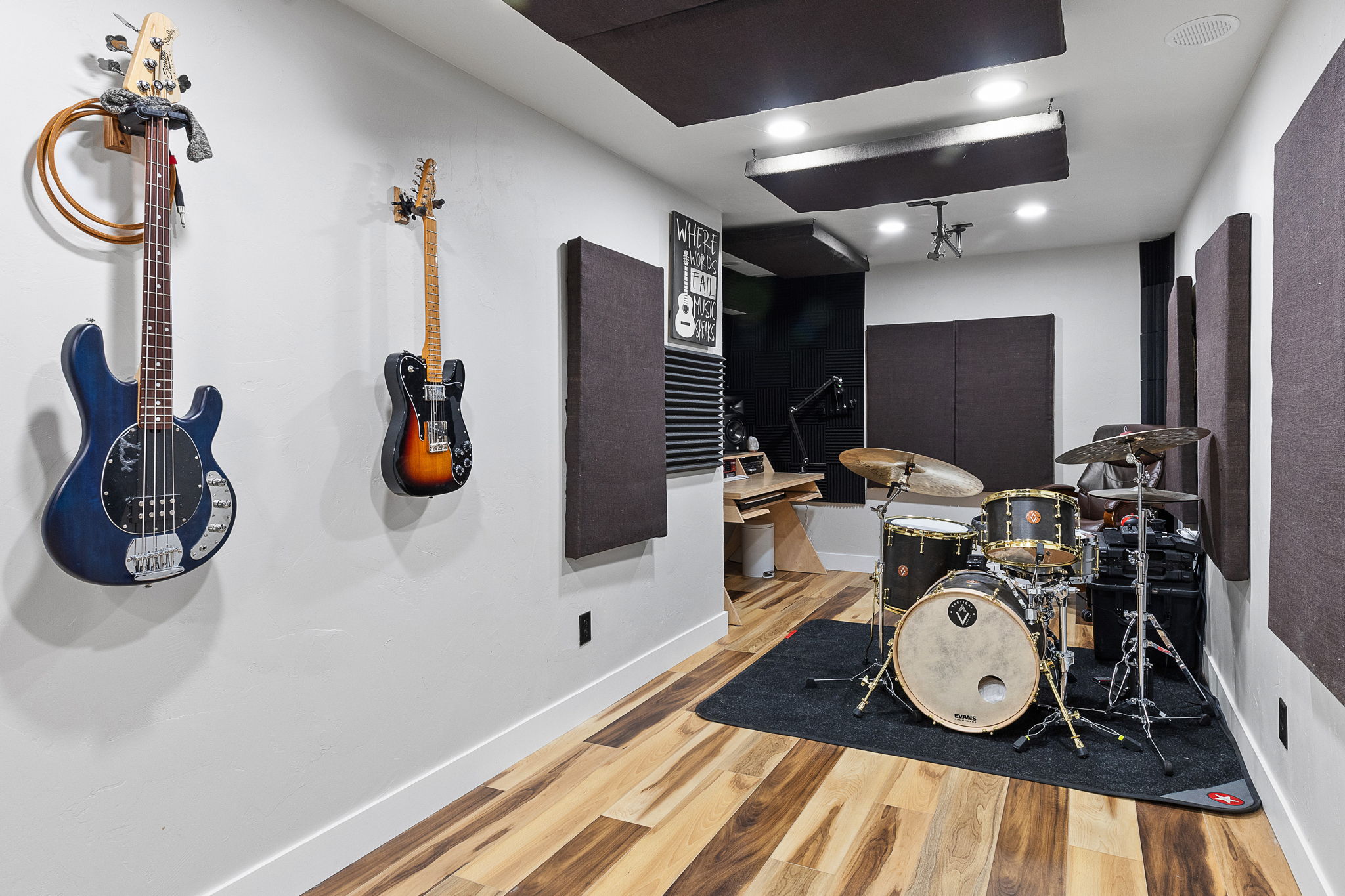 8860 Grouse Drive