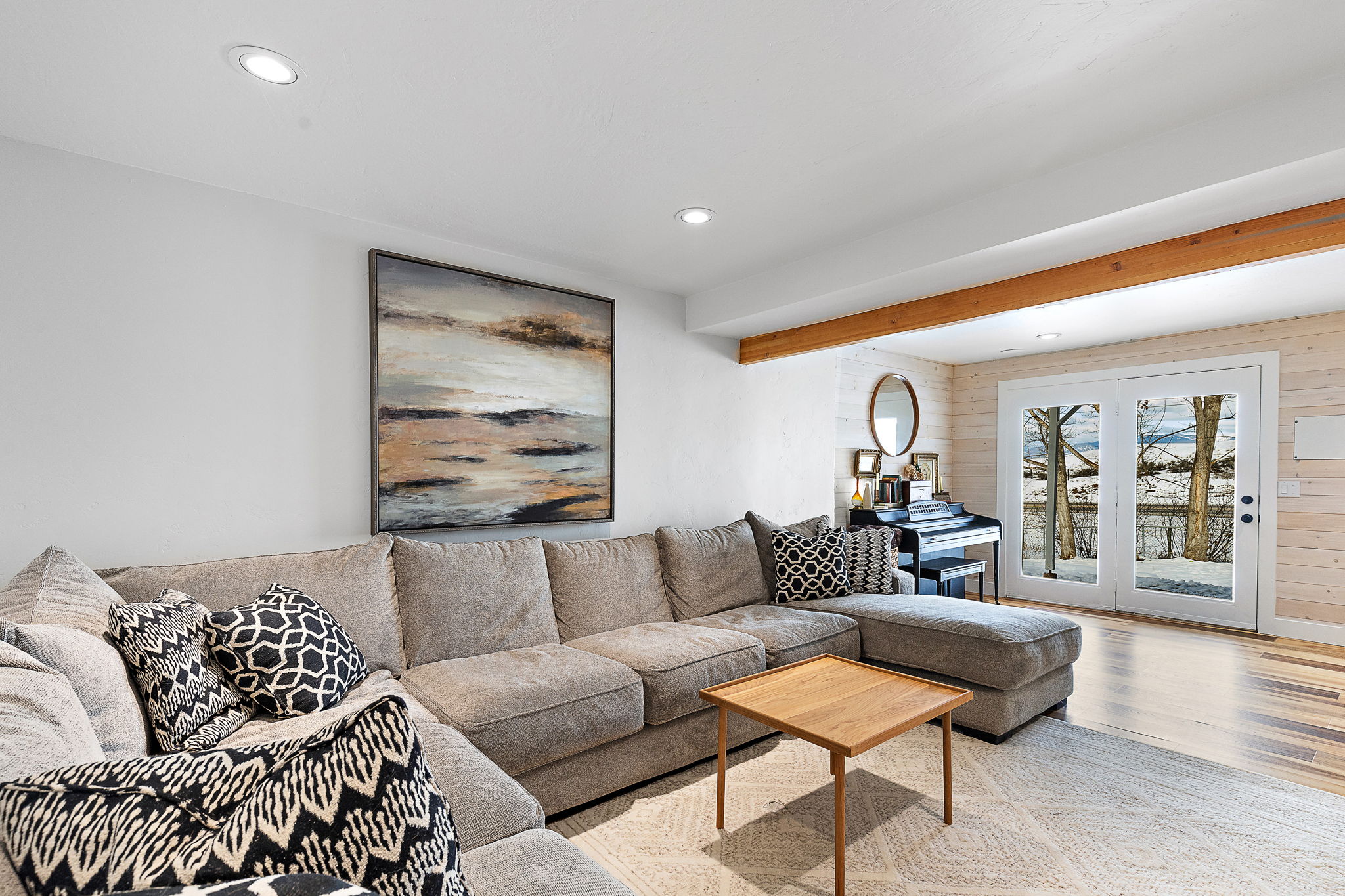 8860 Grouse Drive