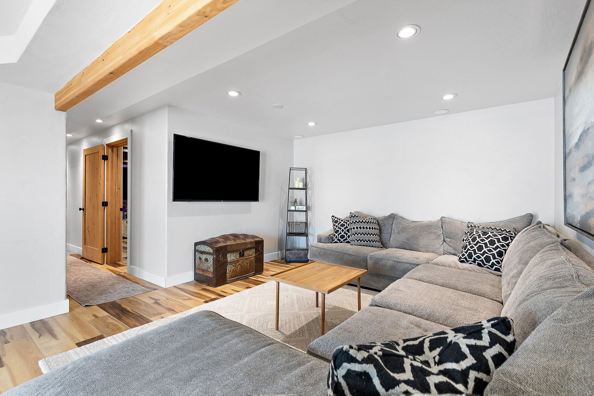 8860 Grouse Drive
