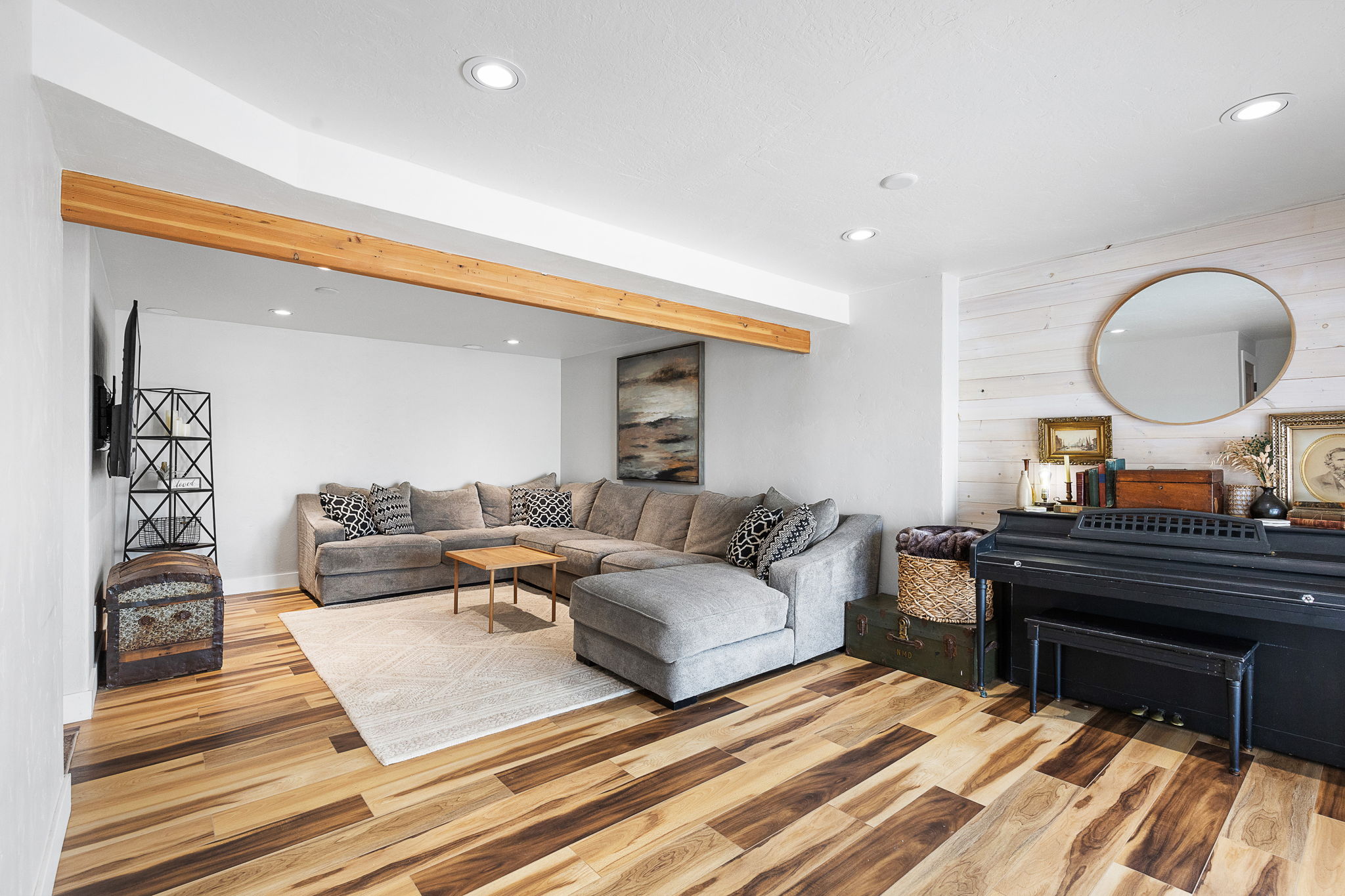 8860 Grouse Drive