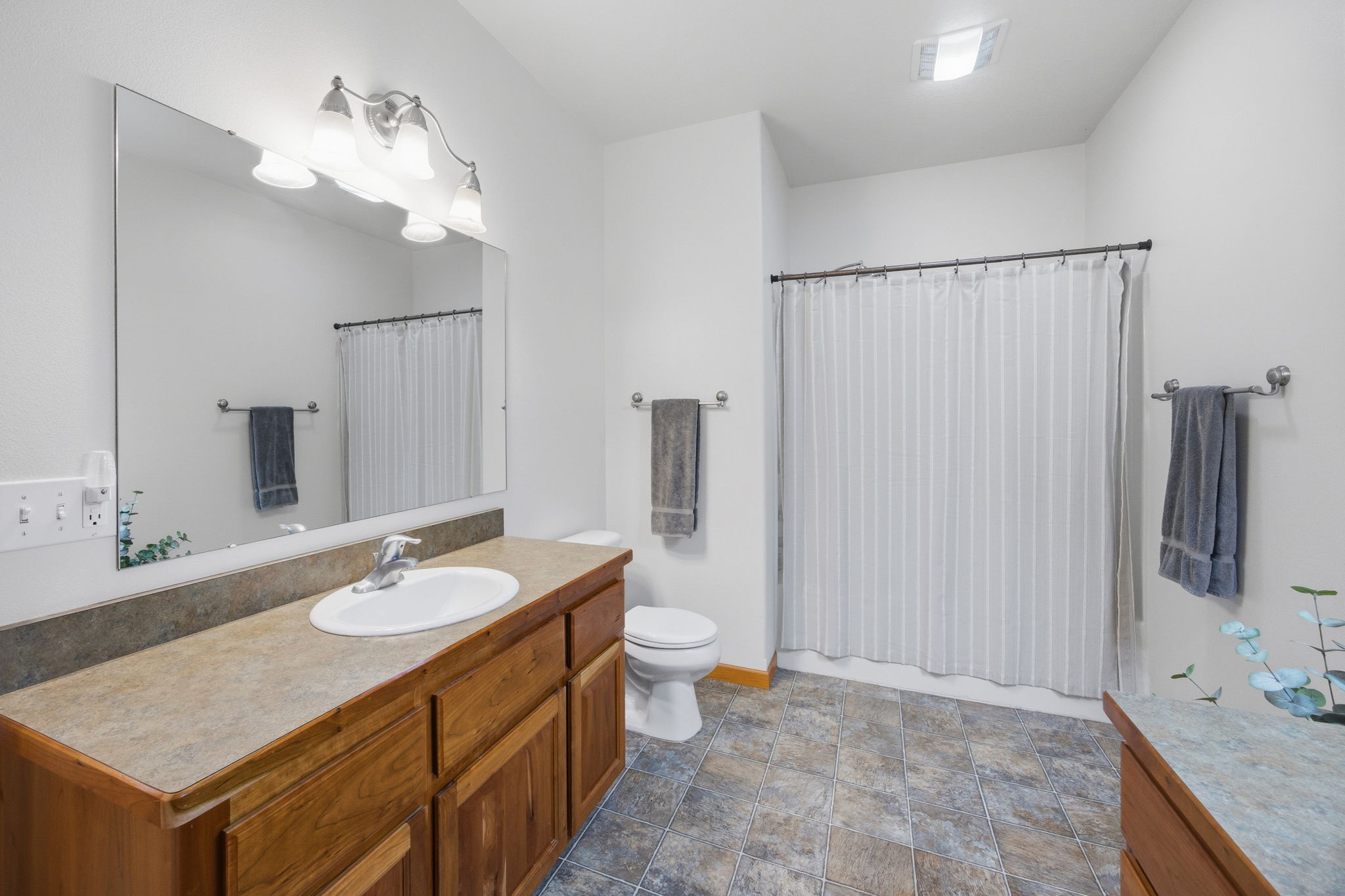 6001 Hobson Lane