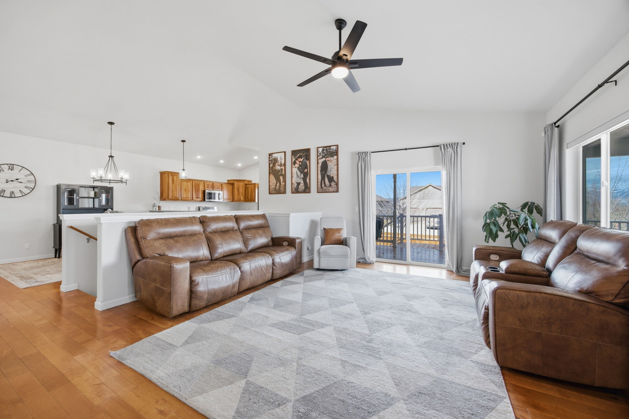 6001 Hobson Lane