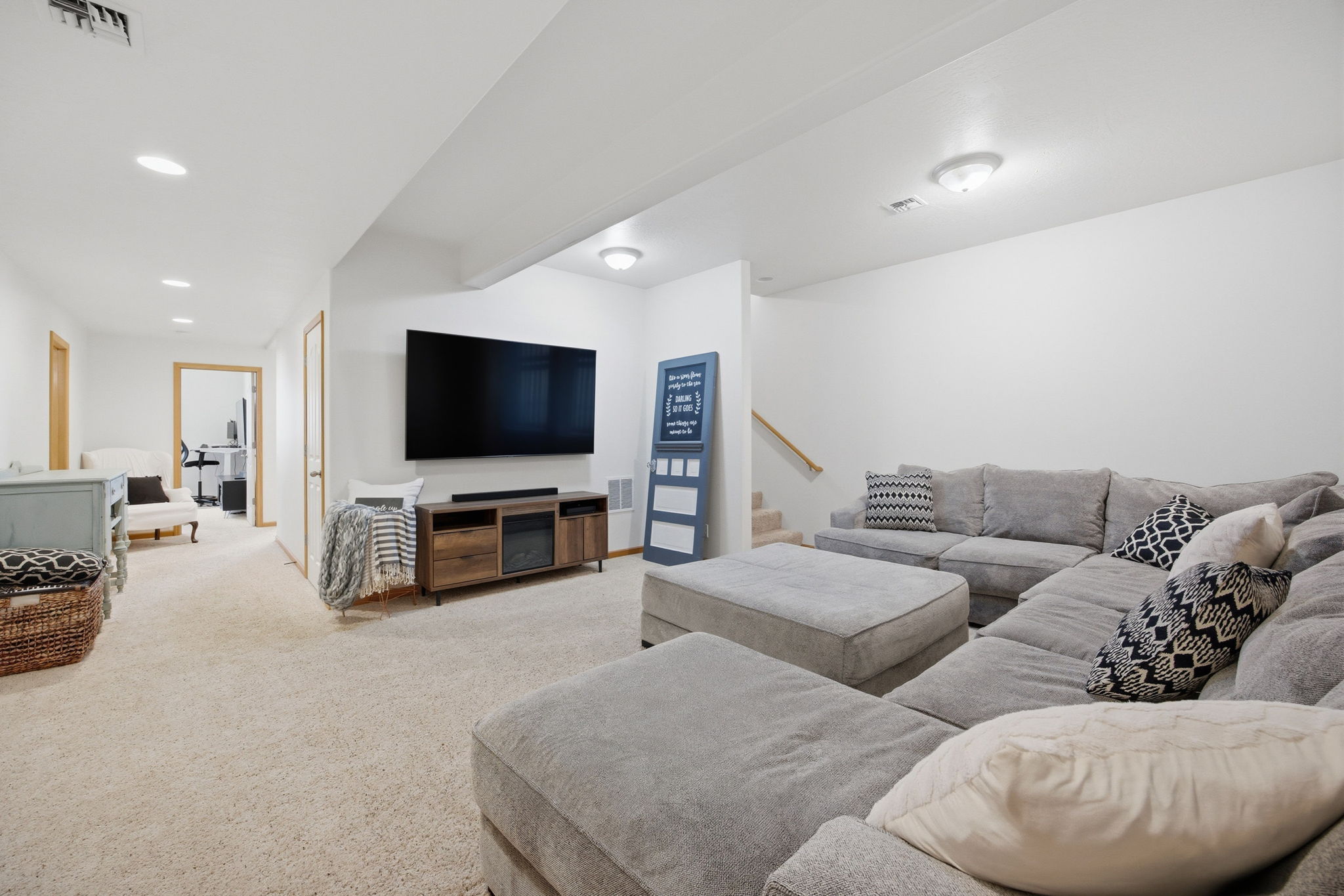 6001 Hobson Lane