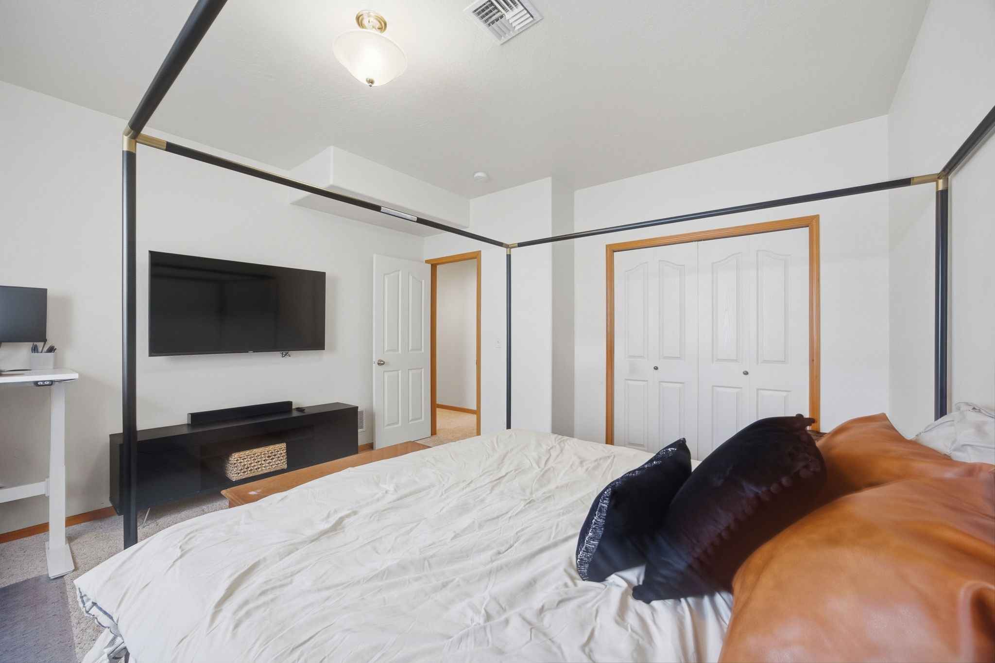 6001 Hobson Lane