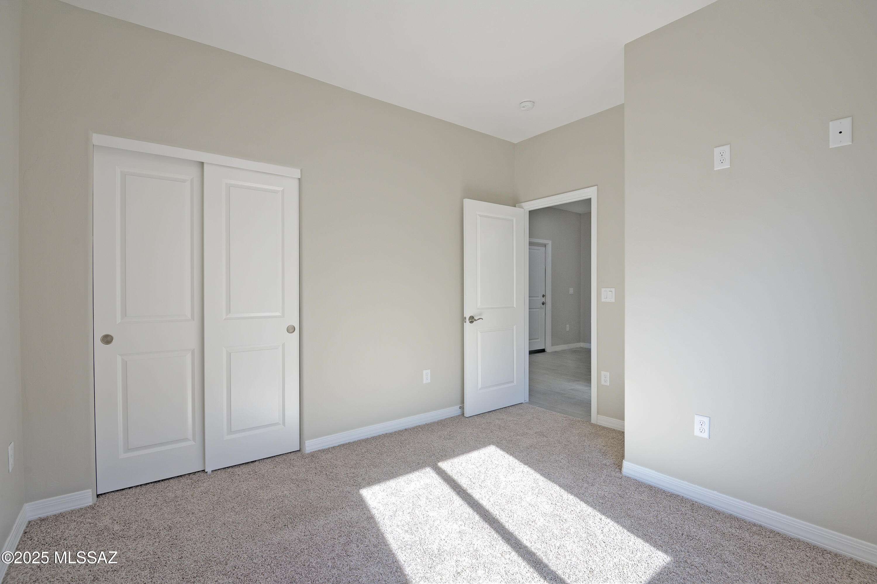 172 S Charleston Avenue