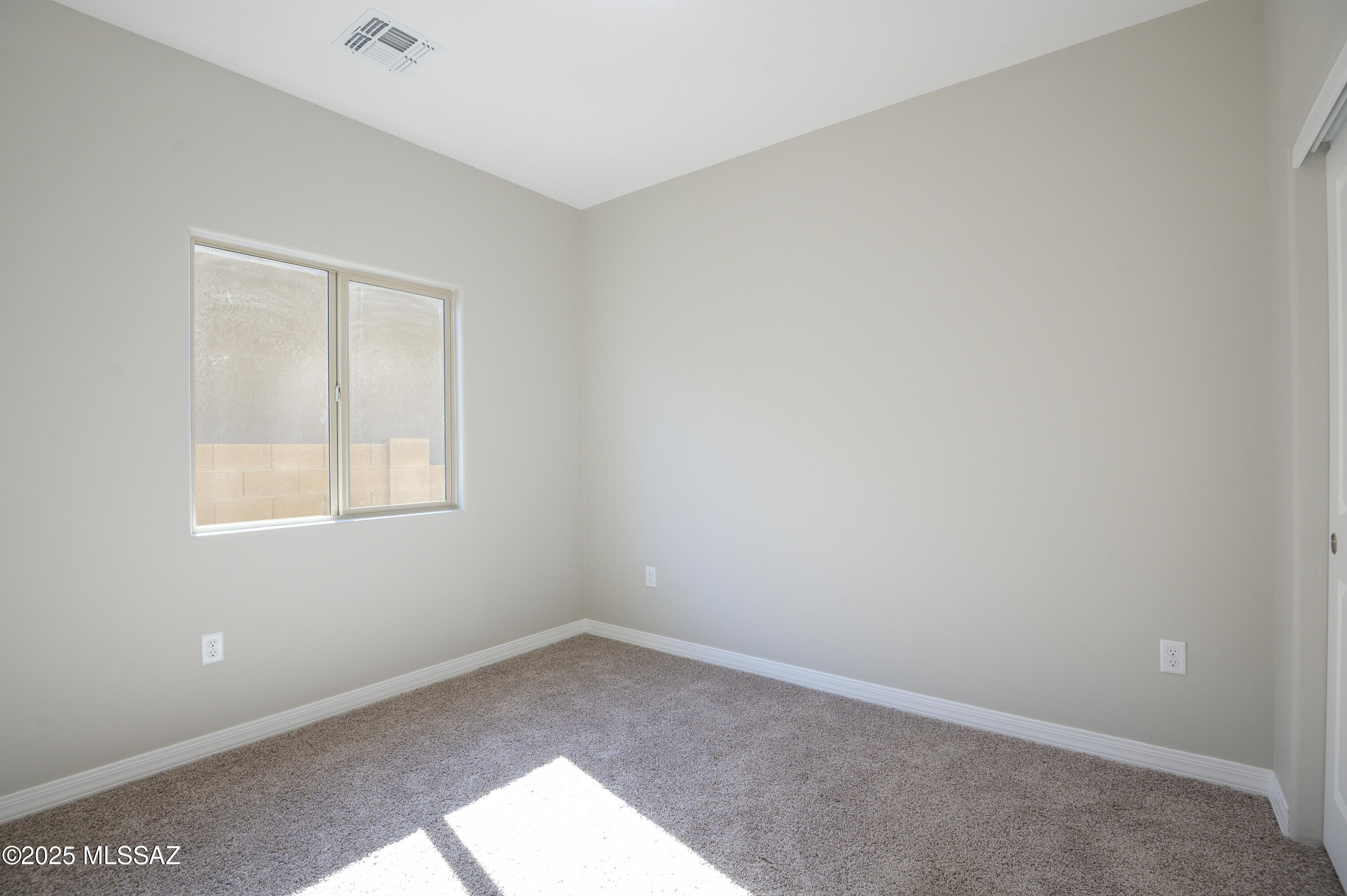 172 S Charleston Avenue