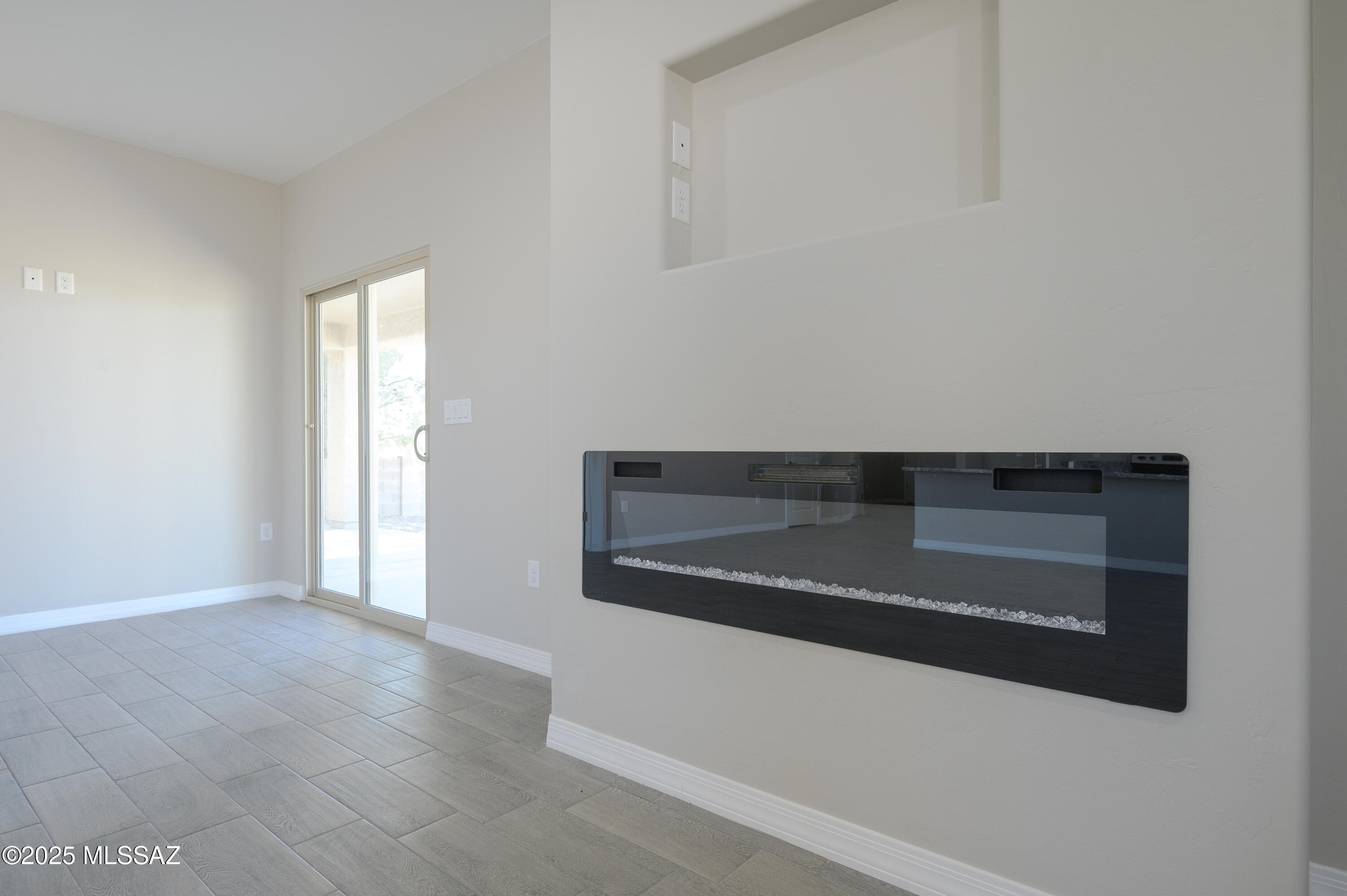 172 S Charleston Avenue