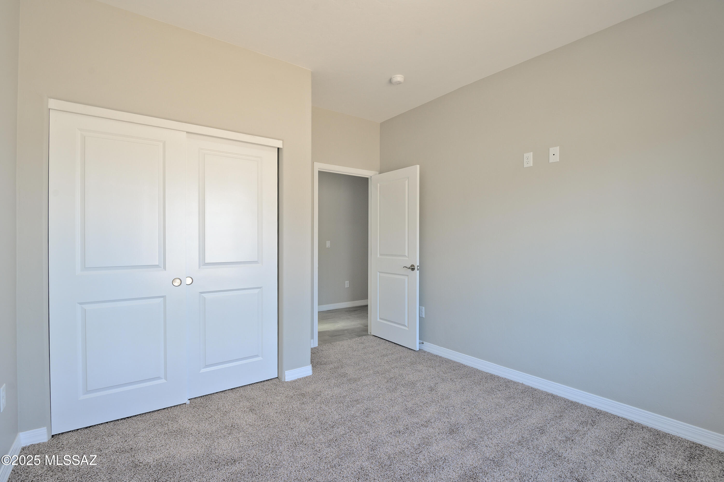 172 S Charleston Avenue