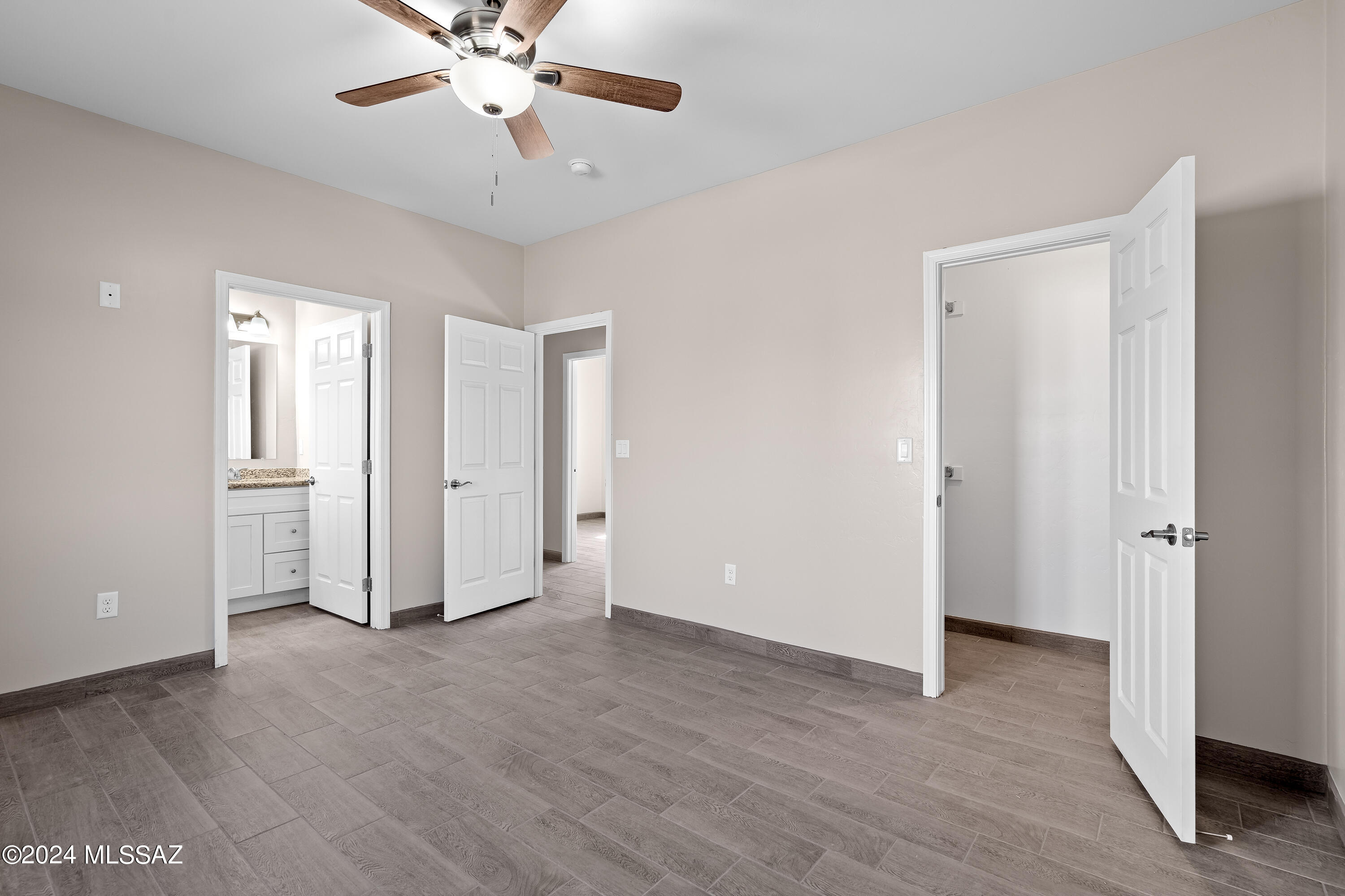 1358 N Apache Drive