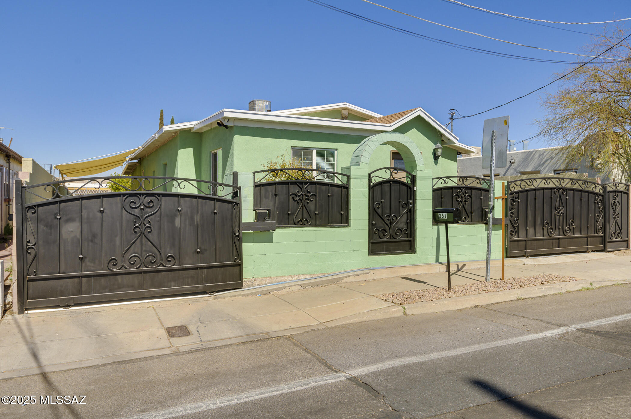 361 E Glenn Street
