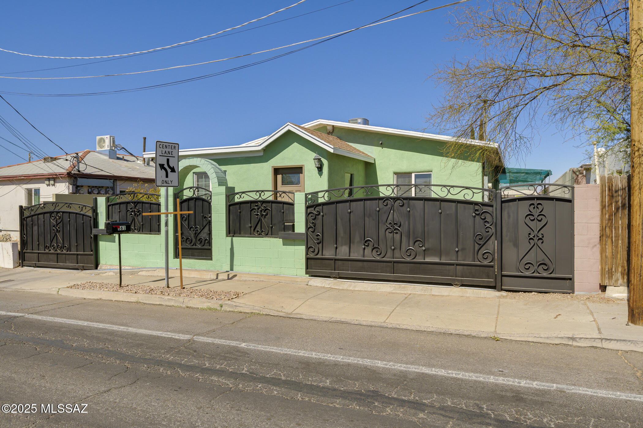 361 E Glenn Street