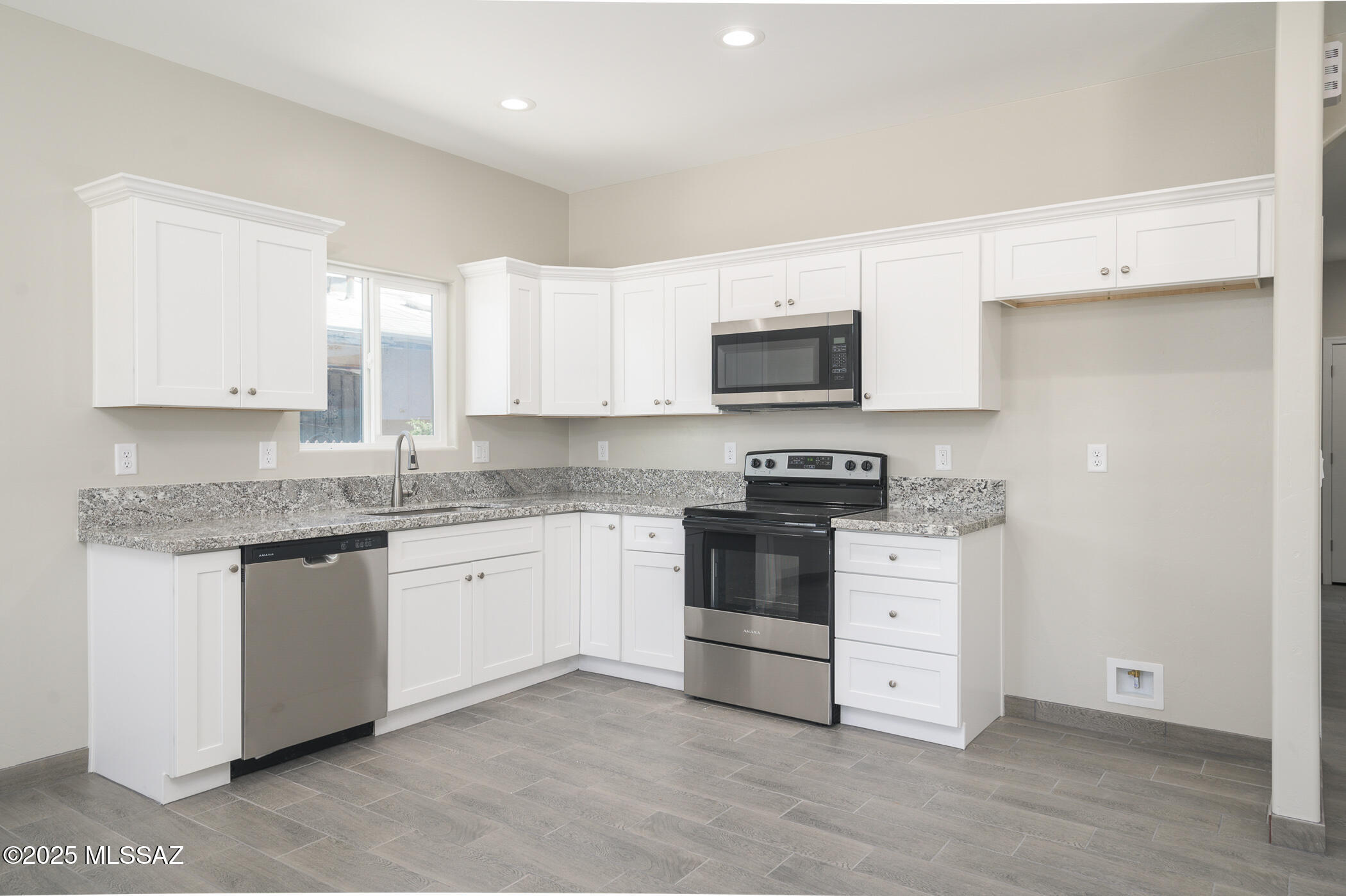 1224 N 13th Avenue