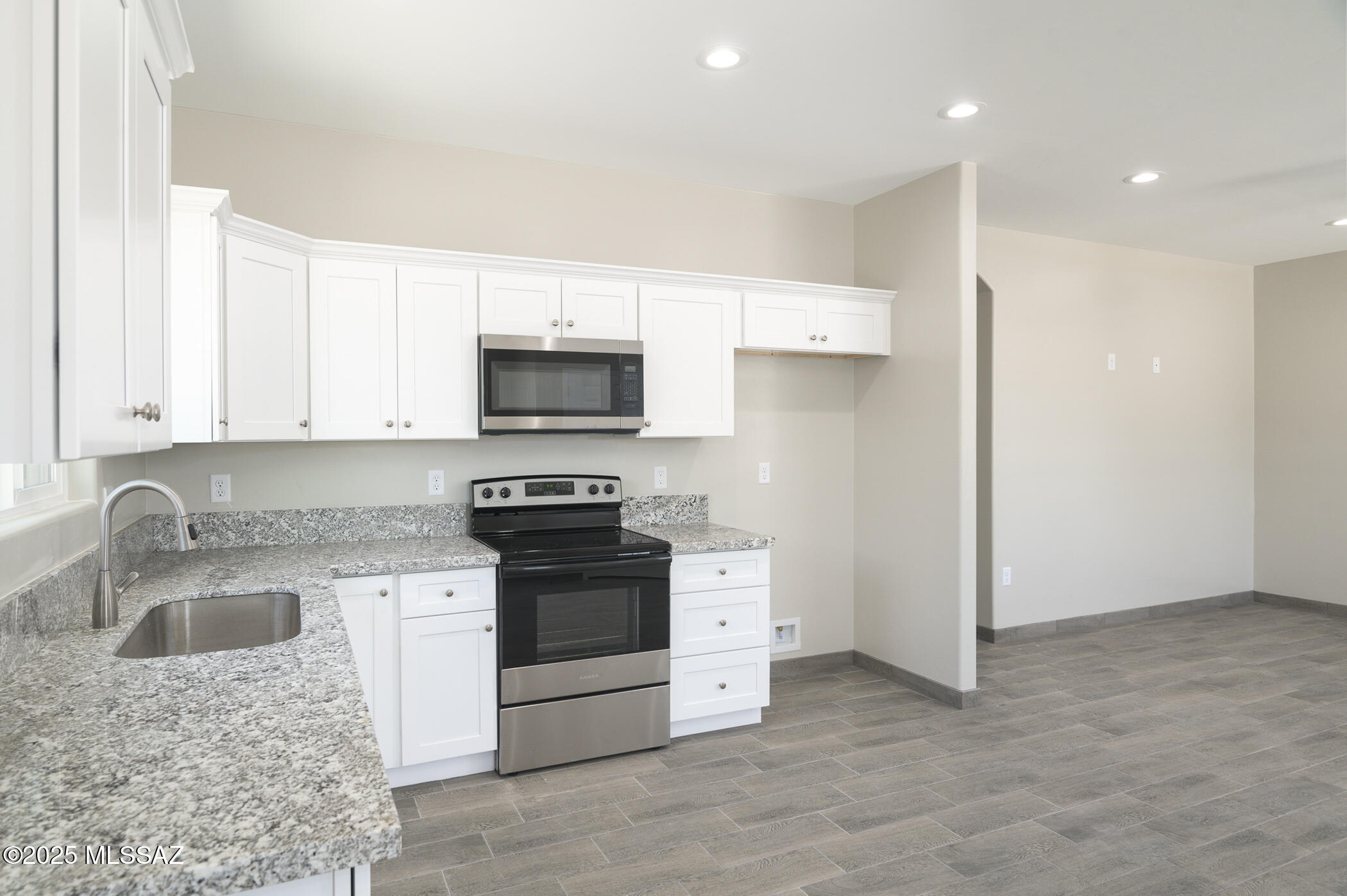 1224 N 13th Avenue